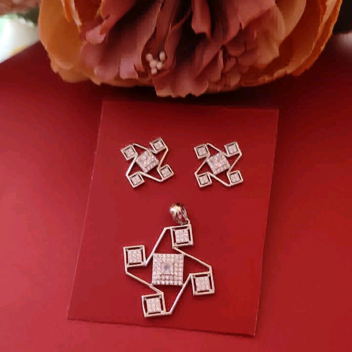 Geometric Square CZ Pendant set 